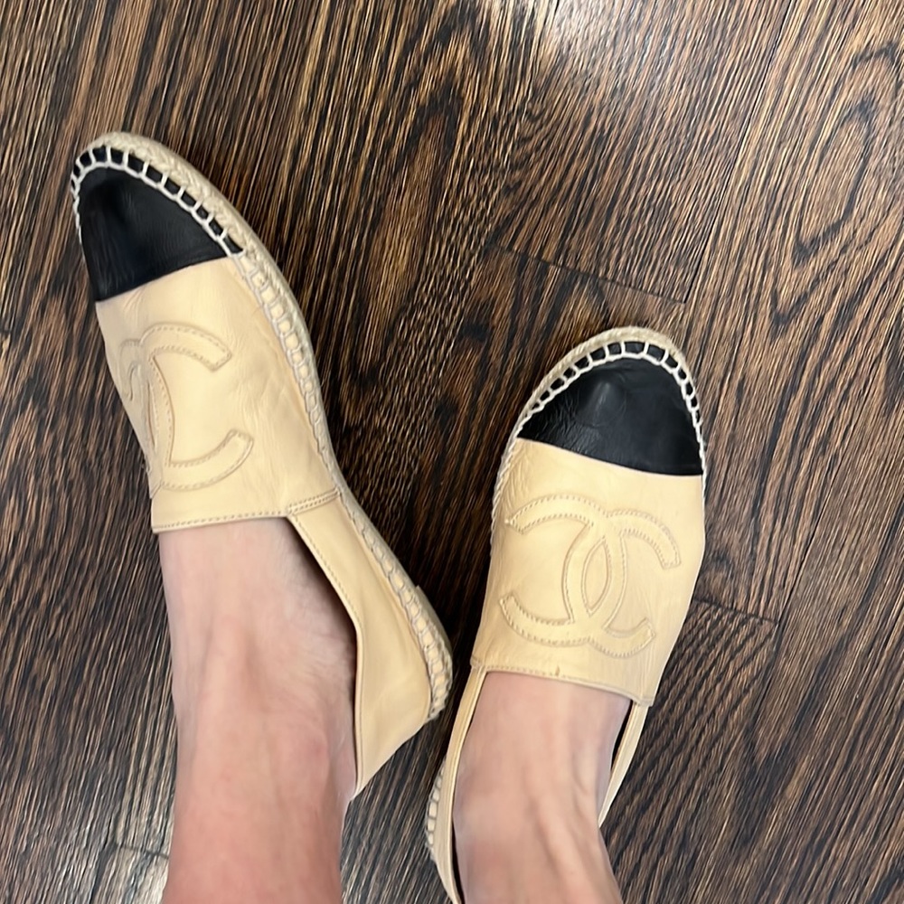 Chanel Espadrille Flats Beige Size 38 - Picture 3 of 9